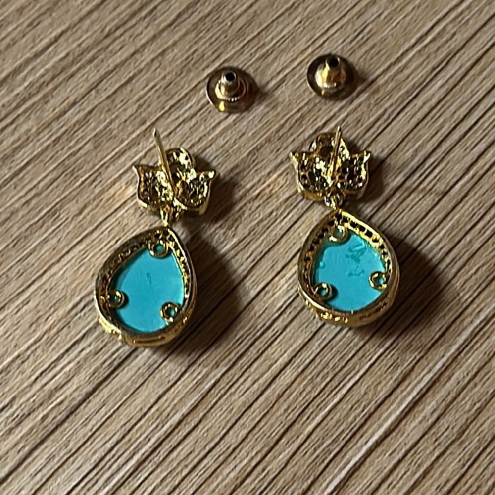 Cézanne Earrings - Picture 6 of 8